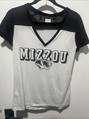 PINK Victoria's Secret MIZZOU Black and White Short Sleeve Tee